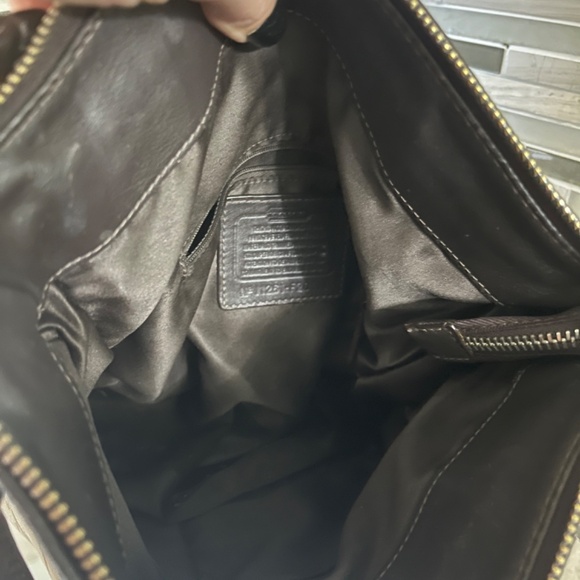 100% authentic Coach Crossbody - Picture 4 of 5